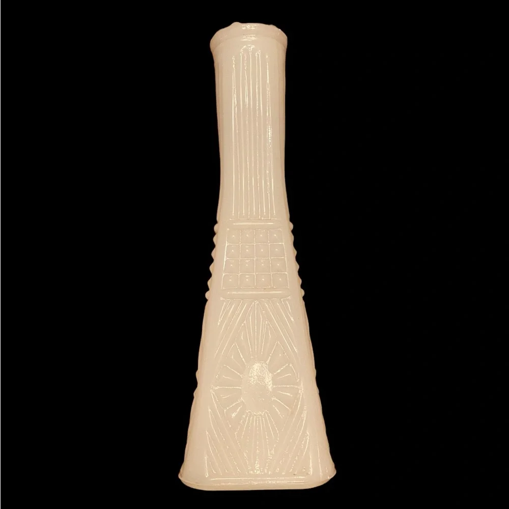 VTG Anchor Hocking Milk Glass Stars and Bars Bud Vase 9”